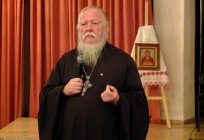 Kirchenführer Erzpriester Dmitry Smirnov