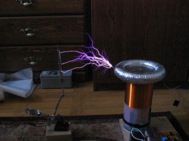 Tesla coil transistor