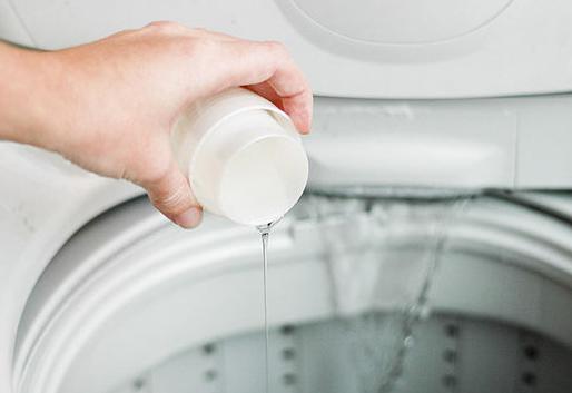 Wie man richtig waschen Daunenjacke in der Waschmaschine. Geheimnisse des Waschens