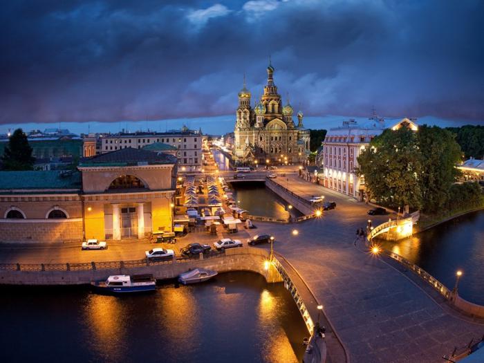 Orte in St. Petersburg Foto mit dem Namen