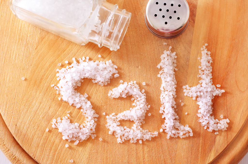 as causas de sal nos rins