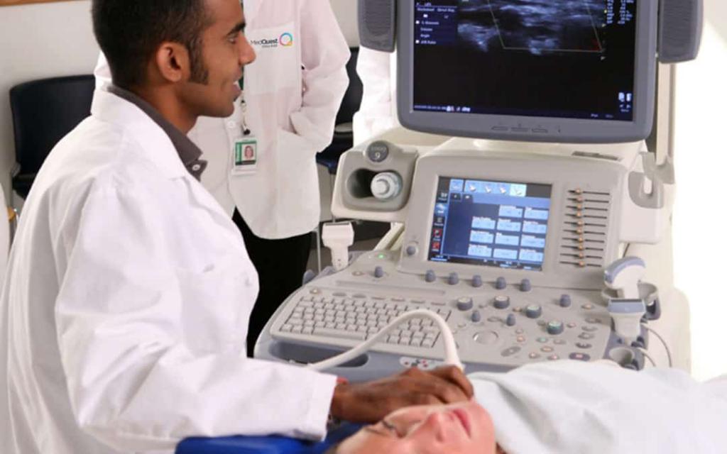 die Durchführung der Verfahren Ultraschall