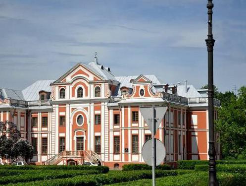 сквер «Кикины палати» в СПб фото
