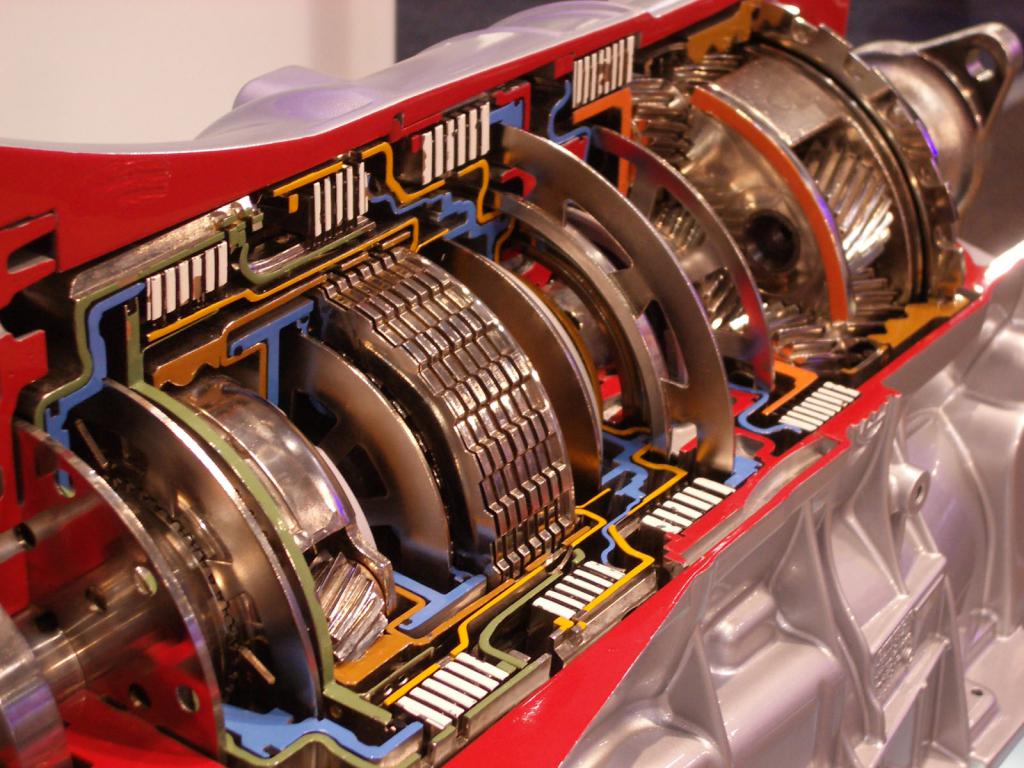 la unidad del convertidor de torque akpp