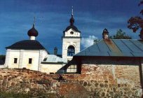 Konevetsky修道院在拉多加湖：历史和旅游