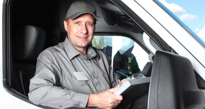 the duties of the driver of the courier