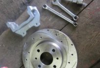 Replacing the brake discs 