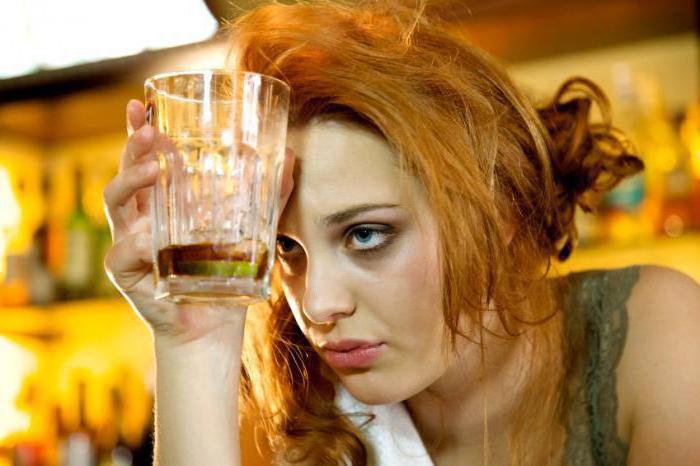 ماذا تفعل إذا كنت رمي بعد الكحول على الفور