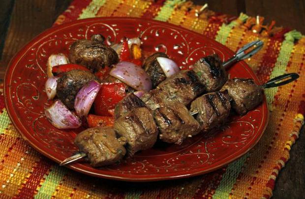 Marynatę z wina dla kebab z wieprzowiny