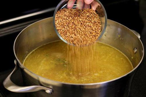 cómo preparar la sopa con buchweizen en el caldo de pollo