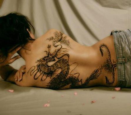 die schöne kleine Tattoo-Designs für Mädchen
