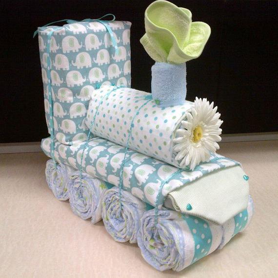 how to make gifts from diapers