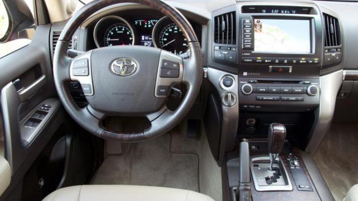 Toyota Land cruiser 200 Diesel Rezensionen der Besitzer