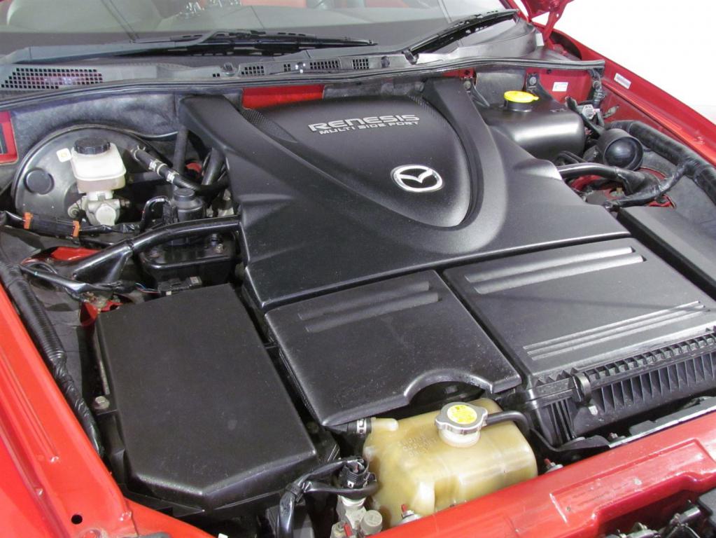 o Mazda RX-8 coupé