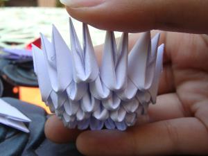 origami त्रिकोणीय मॉड्यूल एक घोड़ा
