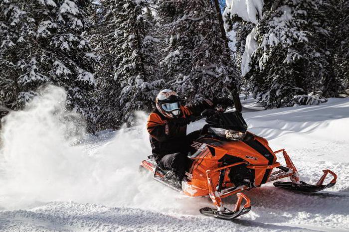 la moto de nieve arctic cat 580 características