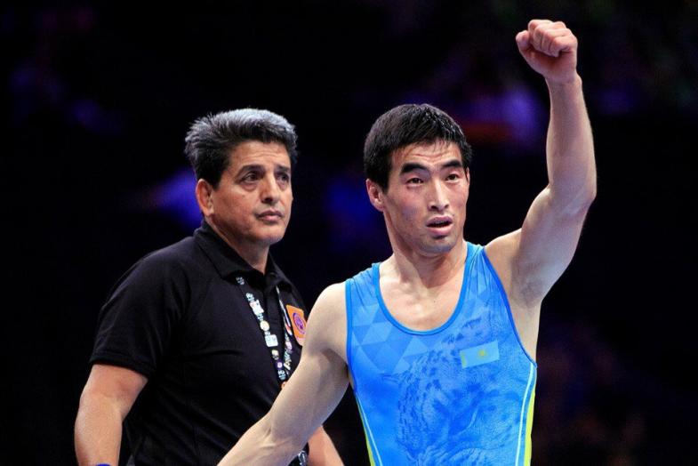 Kazakistan kazandı altın