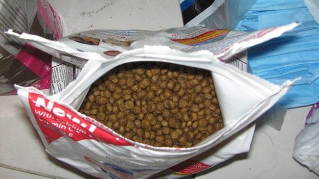 eukanuba dog food composition