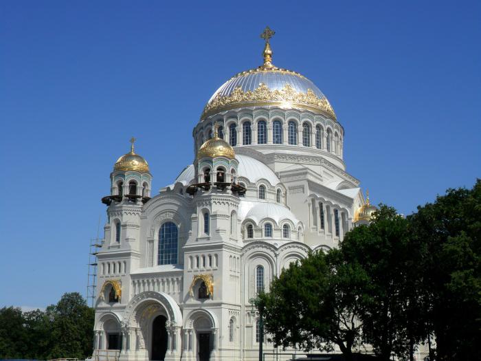 Marine-Kathedrale in Kronstadt Taufe