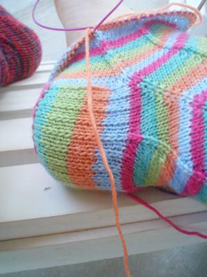 knit children's socks with needles