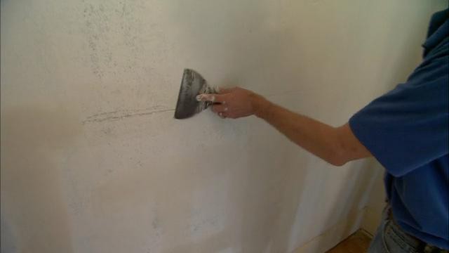 la reparación de la pintura de las paredes o el fondo