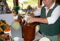 Sauerkraut for winter in a jar: recipes