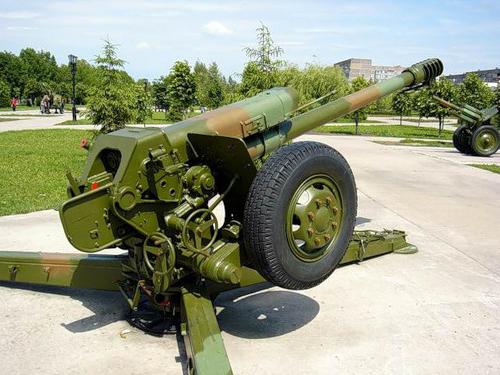 的122毫米榴弹炮d30