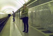 De Metro De Chernyshevskaya Station. La más profunda de la estación de