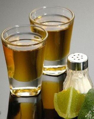 bebida alcoólica tequila